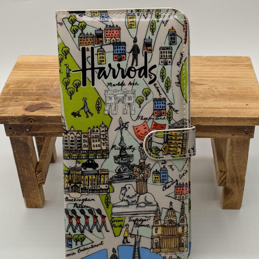 Harrods Illustrated Travel Passport Wallet - Picture 2 of 8